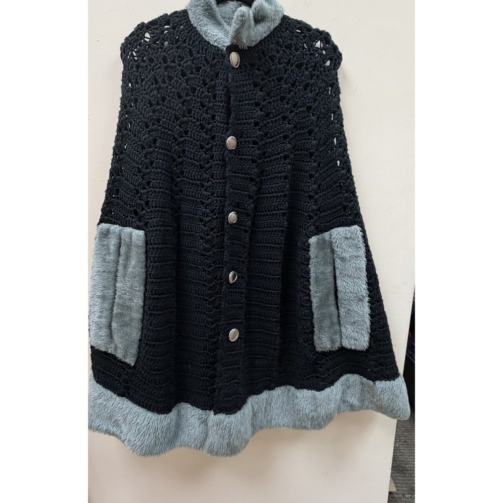 Lady Lucy Cape Poncho Womens OS Navy Blue Vintage 70s Hand Knit Faux Fur Trim